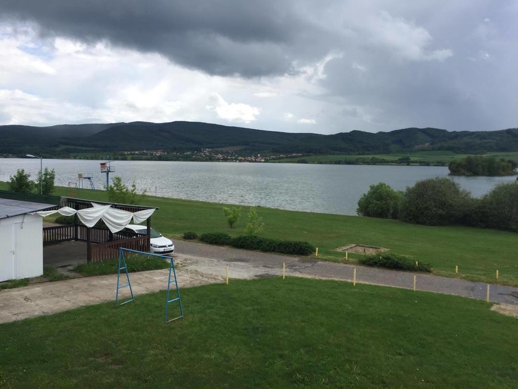 Turisticka Ubytovna Hotel Divín 外观 照片